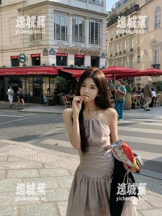 观看“51cg1.com”，有一种冲动想要尖叫，但好像又觉得太幼稚了？