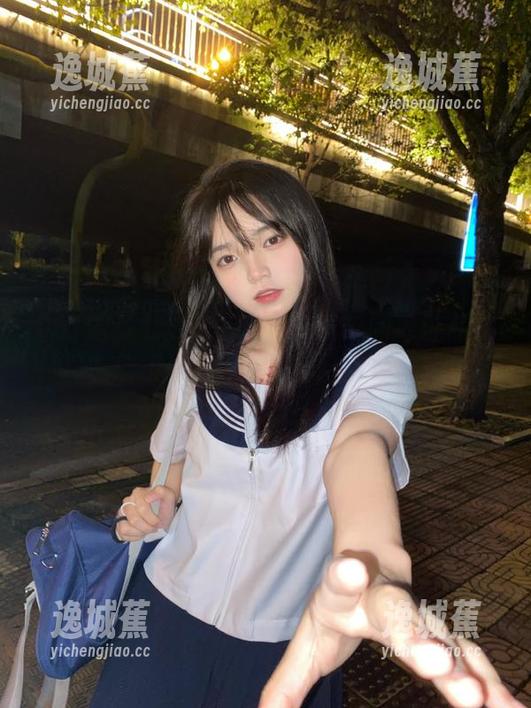 吃瓜指南：51吃瓜的地址在哪里？别担心，网红瓜都会帮你指路！