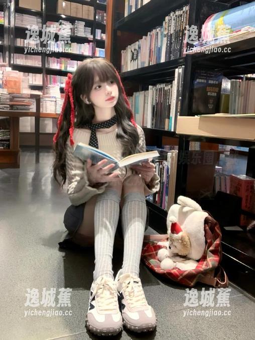 没有网址的718娱乐圈，就像无米之炊啊～