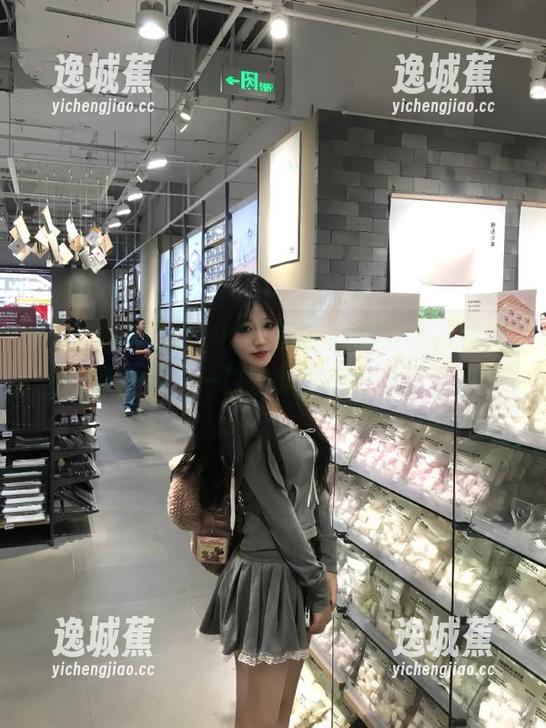 91吃瓜中心网页上，各类疯狂瓜，一口没吃到就亏大了！