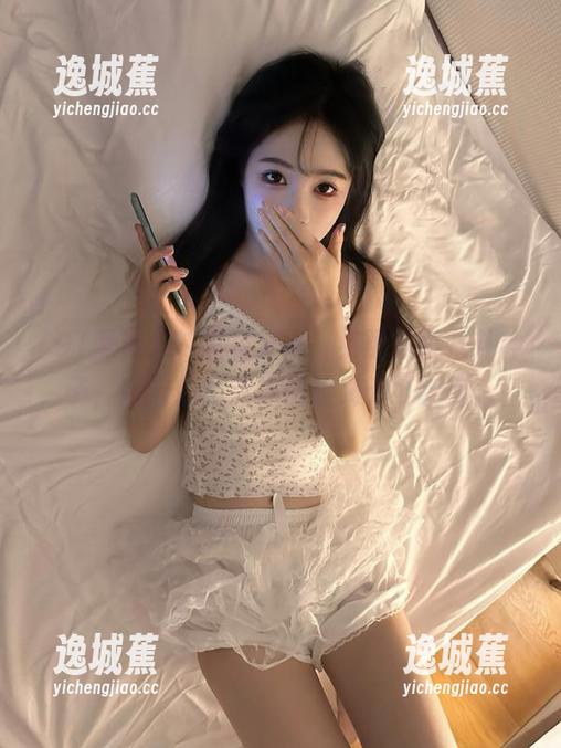 91黑料又来，免费提供八卦种子，网友们黯然神伤却又无可奈何。