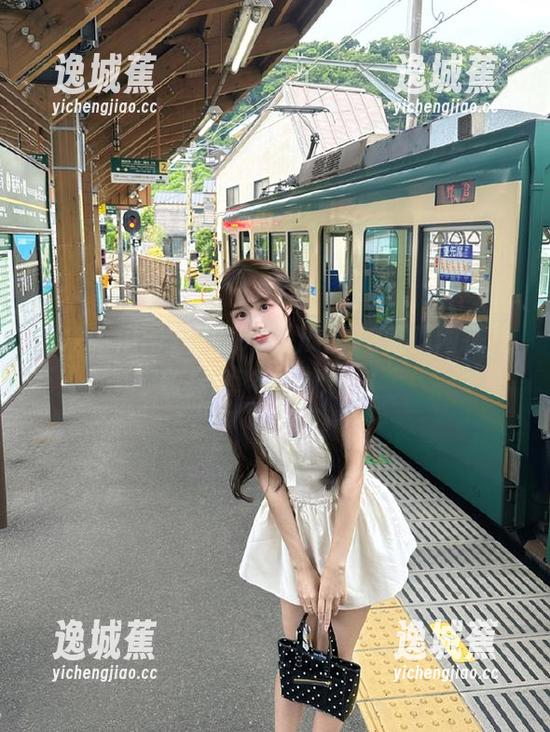 环游88颗瓜，92吃瓜网在线带你体验今日大餐！