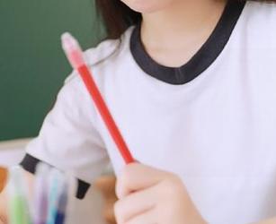 免费吃瓜网站的最新更新，是不是偷偷放了一些魔法？我眼前的瓜都酸了…呃。