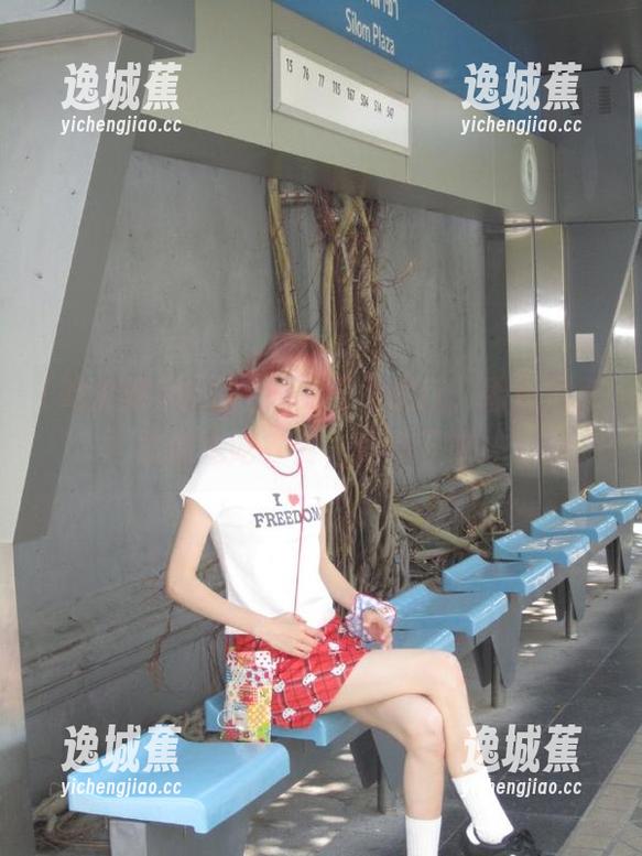 吃瓜网的免费传送门，围观热点就像是吃零食，停不下来！