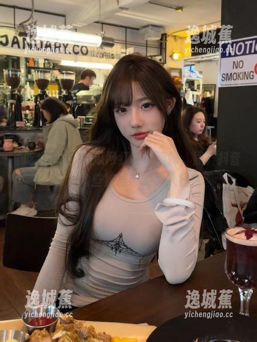 吃瓜网红在线聊聊，黑料抖音背后险些被屏蔽的懒人日常