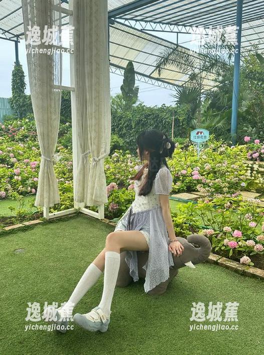 网红黑料直达现场，酱汁都会流出来的那种！