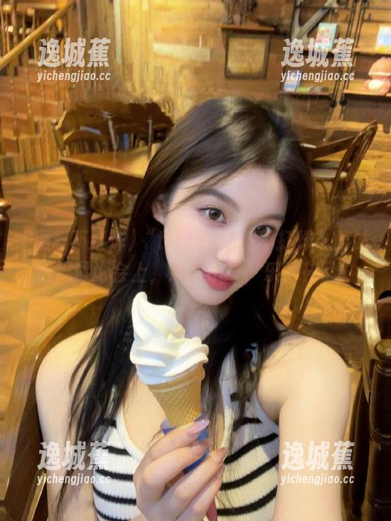 “tttzzz黑料不打烊”网站密码讨论会上，冲突不断，乐开花了！