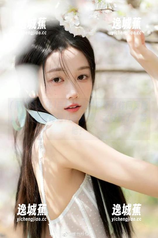 当你登录黑料不打烊网页版，注意别被拖进八卦漩涡，太好玩了，哈哈！