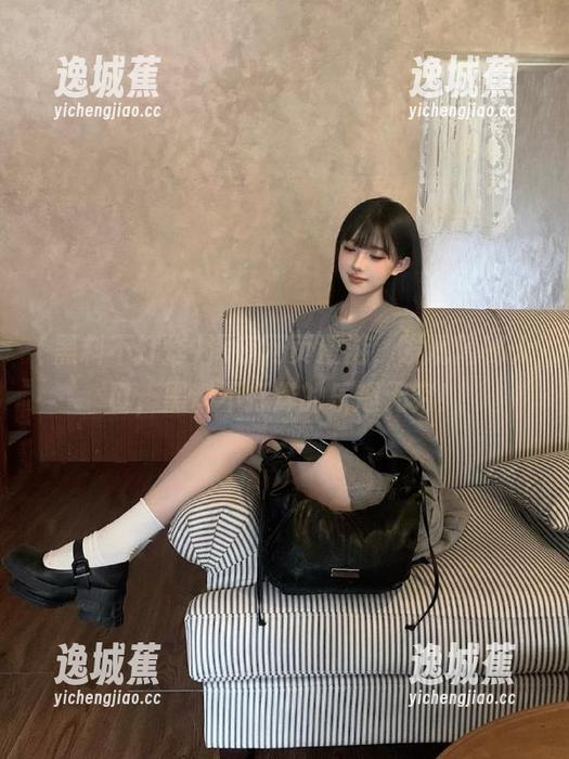 深夜网页漫游，发现隐秘入口，黑料不打烊的乐趣无穷！