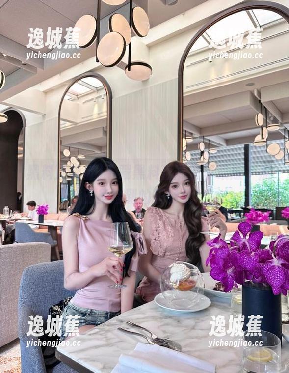 下载黑料正能量苹果版，瓜田里捡到的正能量！