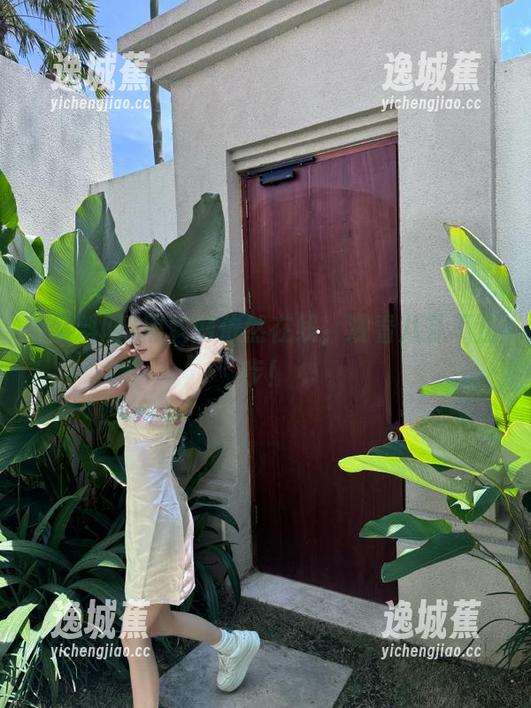 黑料网依然在线，观看八卦不止步！