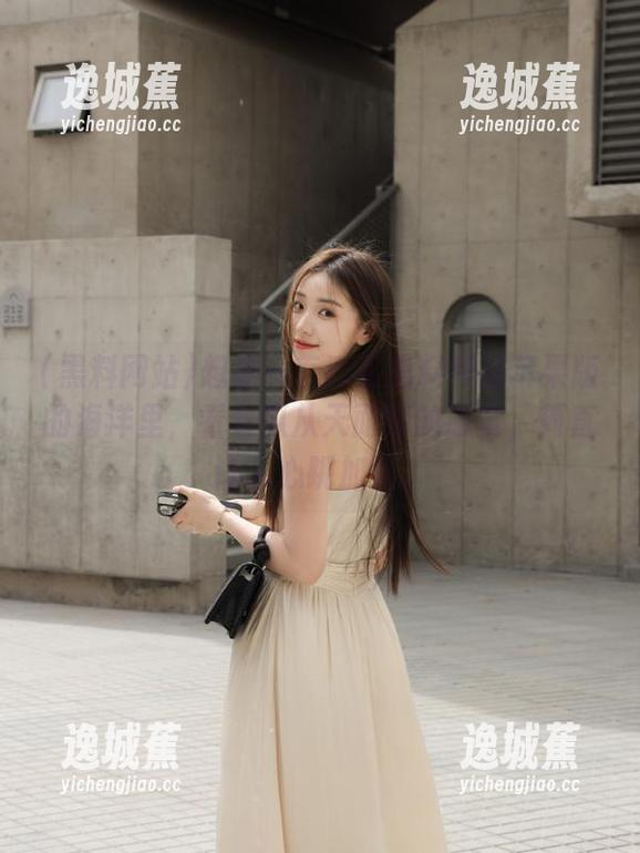 想要一直浮在黑料网站苹果版的海洋里，看着瓜从天而降的感觉，简直让人心跳加速。