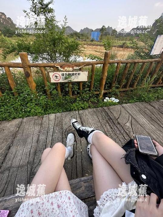 黑料网络首页，正能量不打烊太郎，感觉仿佛有股暖流在心里流淌…