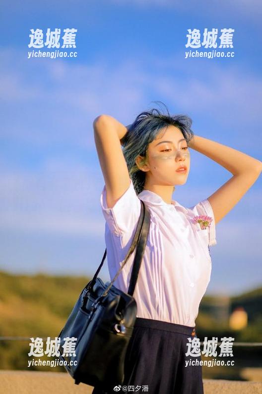 有人能给我“黑料老司机heiliao”的“地址”吗？我想去探索一波…